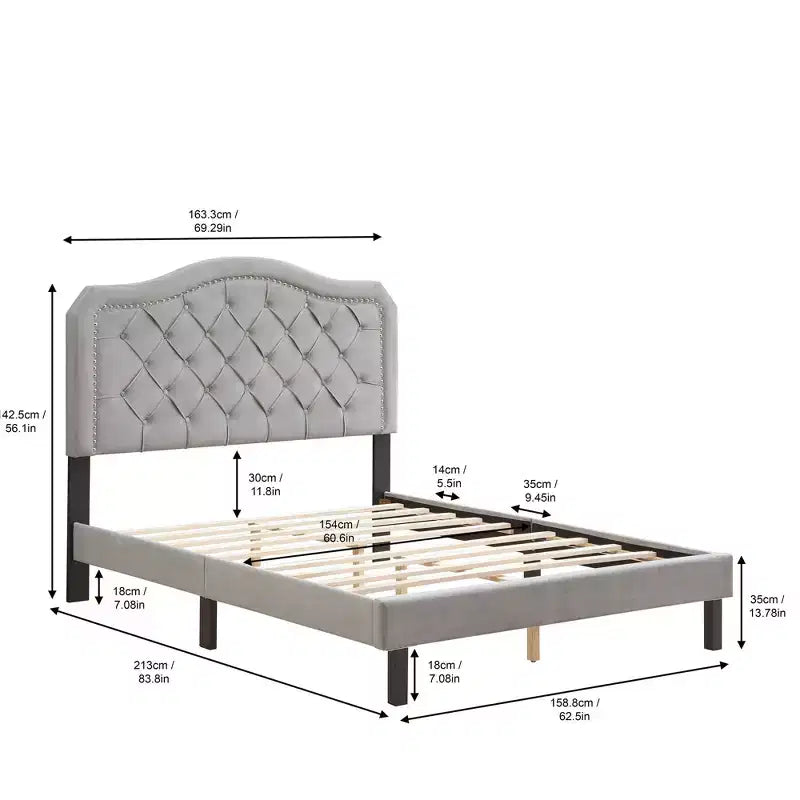 Cama tapizada Okak Queen con cabecero, cama con botones capitoneados y diseño curvo, soporte de listones de madera fuerte, gris