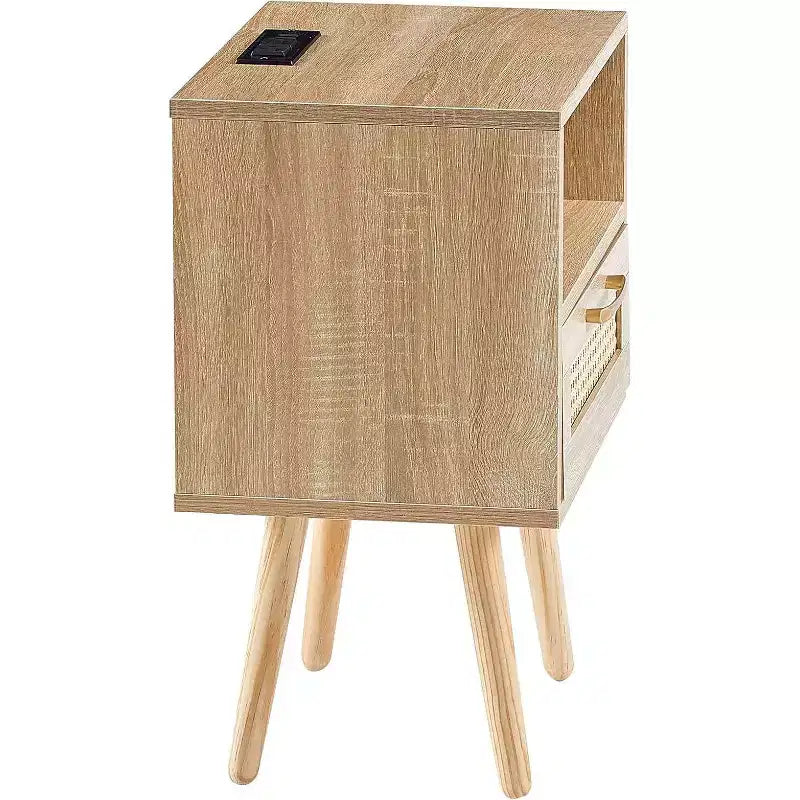 Acekool Mesita de noche moderna de ratán con cajón, mesita de noche de madera natural con carga USB y toma de corriente para dormitorio y sala de estar