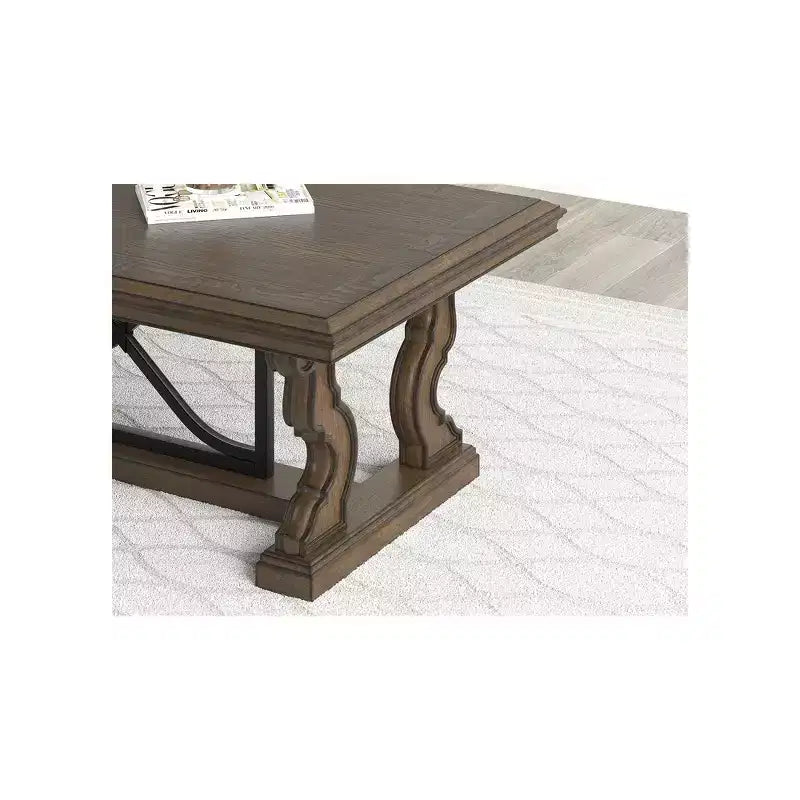 Mesa de Centro Maylee - Acabado Marrón Oscuro con Patas de Diseño de Pergamino