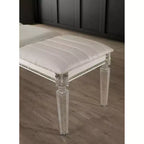 Banco con patas acrílicas Cobblestone, blanco perla - HOMES: Inside + Out: Otomana rectangular tapizada con ribete de tachuelas