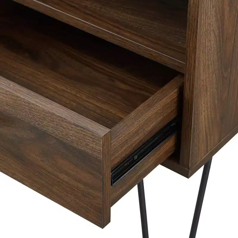 Mesa de noche moderna Amal con un cajón y patas de horquilla
